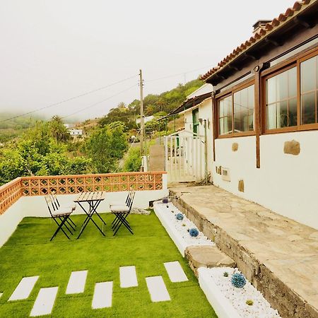 Holiday House Cruz De Tierno Agulo Ngoại thất bức ảnh