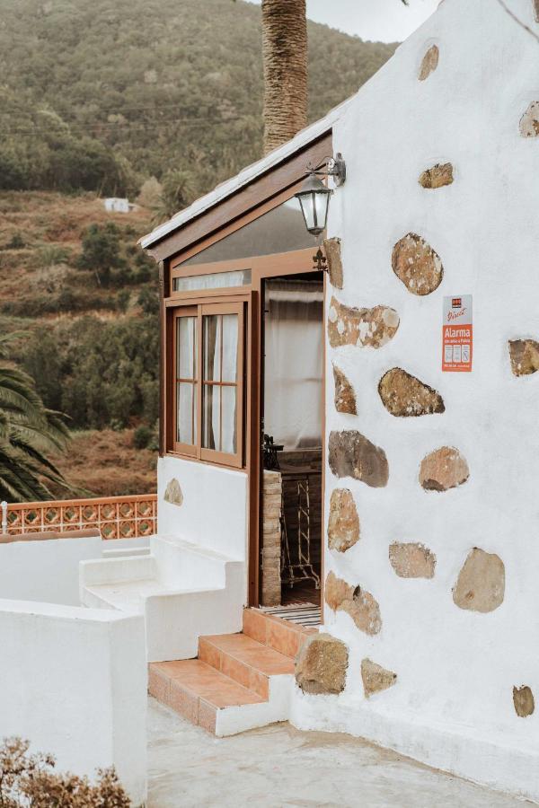 Holiday House Cruz De Tierno Agulo Ngoại thất bức ảnh