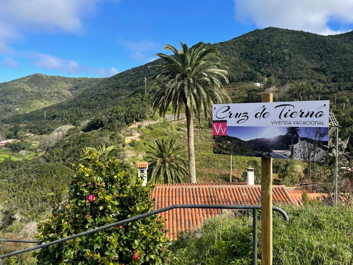 Holiday House Cruz De Tierno Agulo Ngoại thất bức ảnh