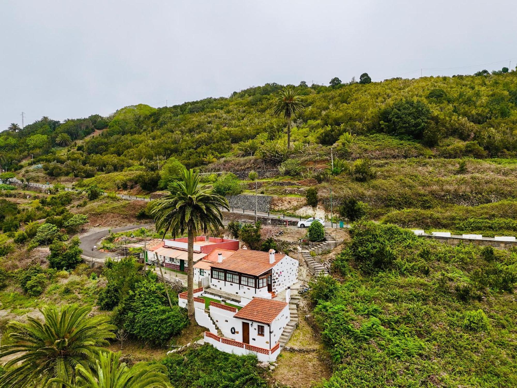 Holiday House Cruz De Tierno Agulo Ngoại thất bức ảnh